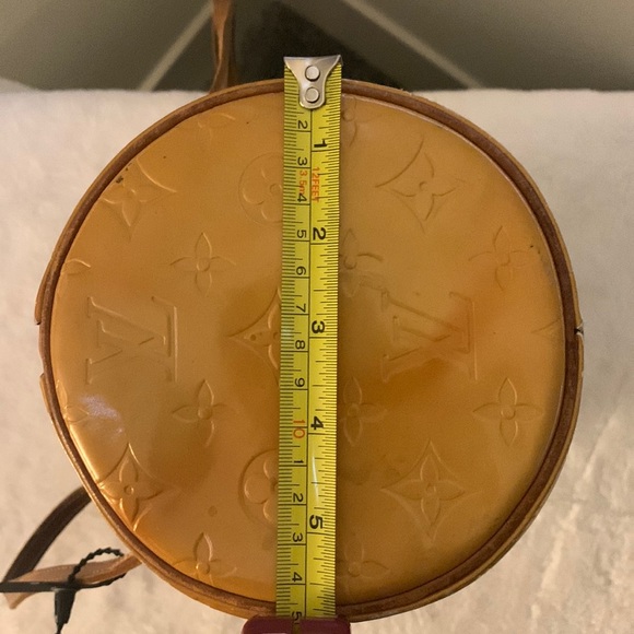 Louis Vuitton Yellow Vernis Monogram Barrel Bag - Picture 10 of 16